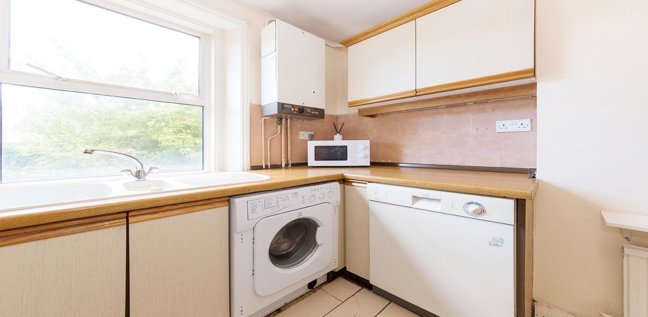 			NEW INSTRUCTION, 1 Bedroom, 1 bath, 1 reception Flat			 Shirland Road, MAIDA VALE